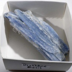 Disthène - cyanite du Brésil - boite de collection 5cm