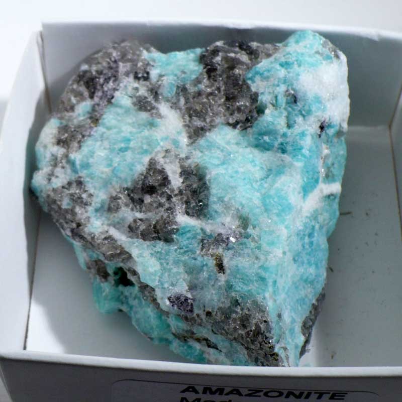 Amazonite de Madagascar - boite de collection 6cm