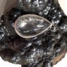 Pendentif goutte en cristal de roche serti argent