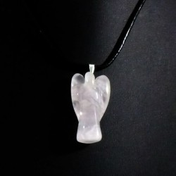Pendentif Quartz rose ange 3cm