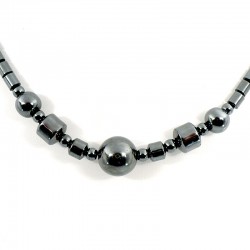 Collier en hématite avec perles en boules