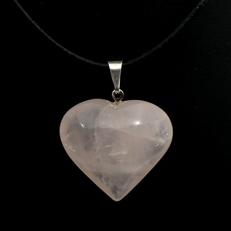 Pendentif coeur en quartz rose 2cm Pendentif coeur en quartz rose 2cm