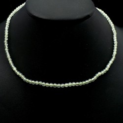 collier en préhnite boules de 4mn