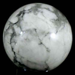 Boule en howlite - magnésite 4cm