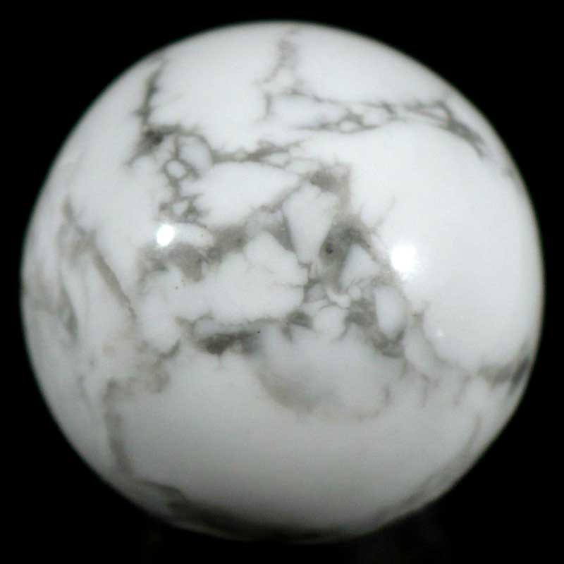 Boule en howlite - magnésite 3cm Boule en howlite - magnésite 3cm