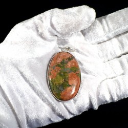 Pendentif serti en unakite (épidote)