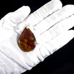 Pendentifs en jaspe bréchique