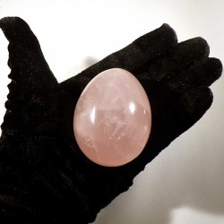 oeuf en quartz rose de Madagascar 7cm