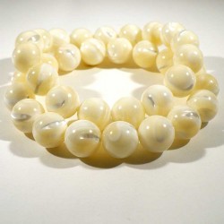 Bracelet en nacre perles rondes 12mm
