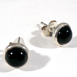 puces d'oreilles serties argent en onyx noir